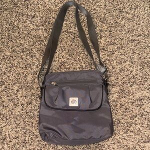 BAGGALLINI NWT DILLY DALLY crossbody bag~ charcoal gray